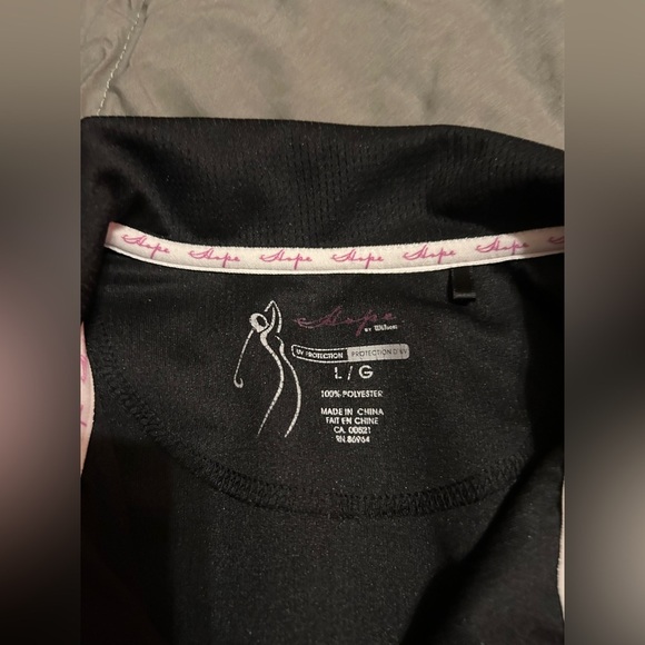 Wilson Sport Black and Pink Short Sleeve Tee - Picture 2 of 5